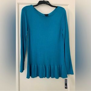 NEW DIRECTIONS lightweight sweater size M